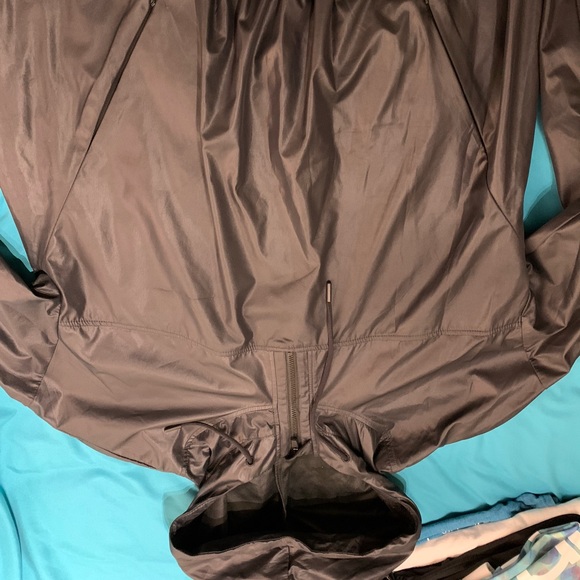 Fabletics running jacket - Picture 3 of 3